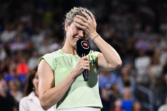 备受瞩目的 备受瞩目的